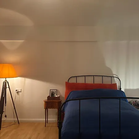 豪华帐篷 Cozy In Shared Flat Is Yours While I Travel *