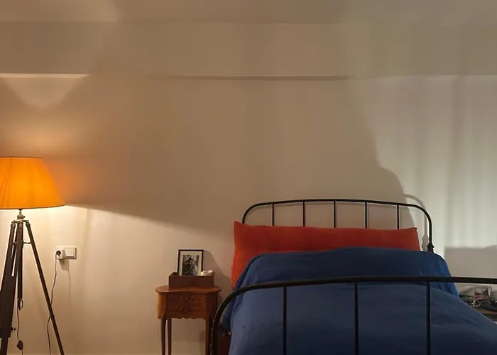 Luxe tent Cozy In Shared Flat Is Yours While I Travel *